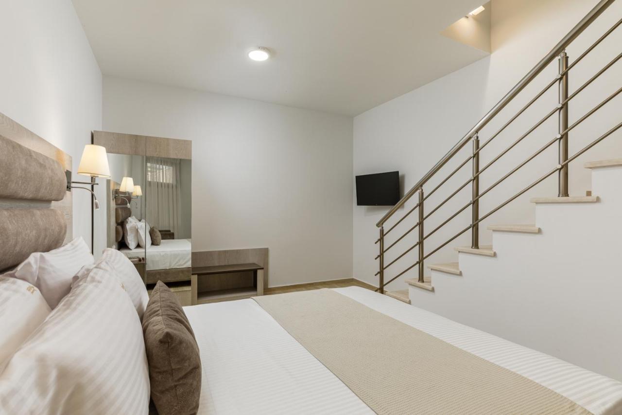 Aria Garden Suites Nikiti  Eksteriør billede