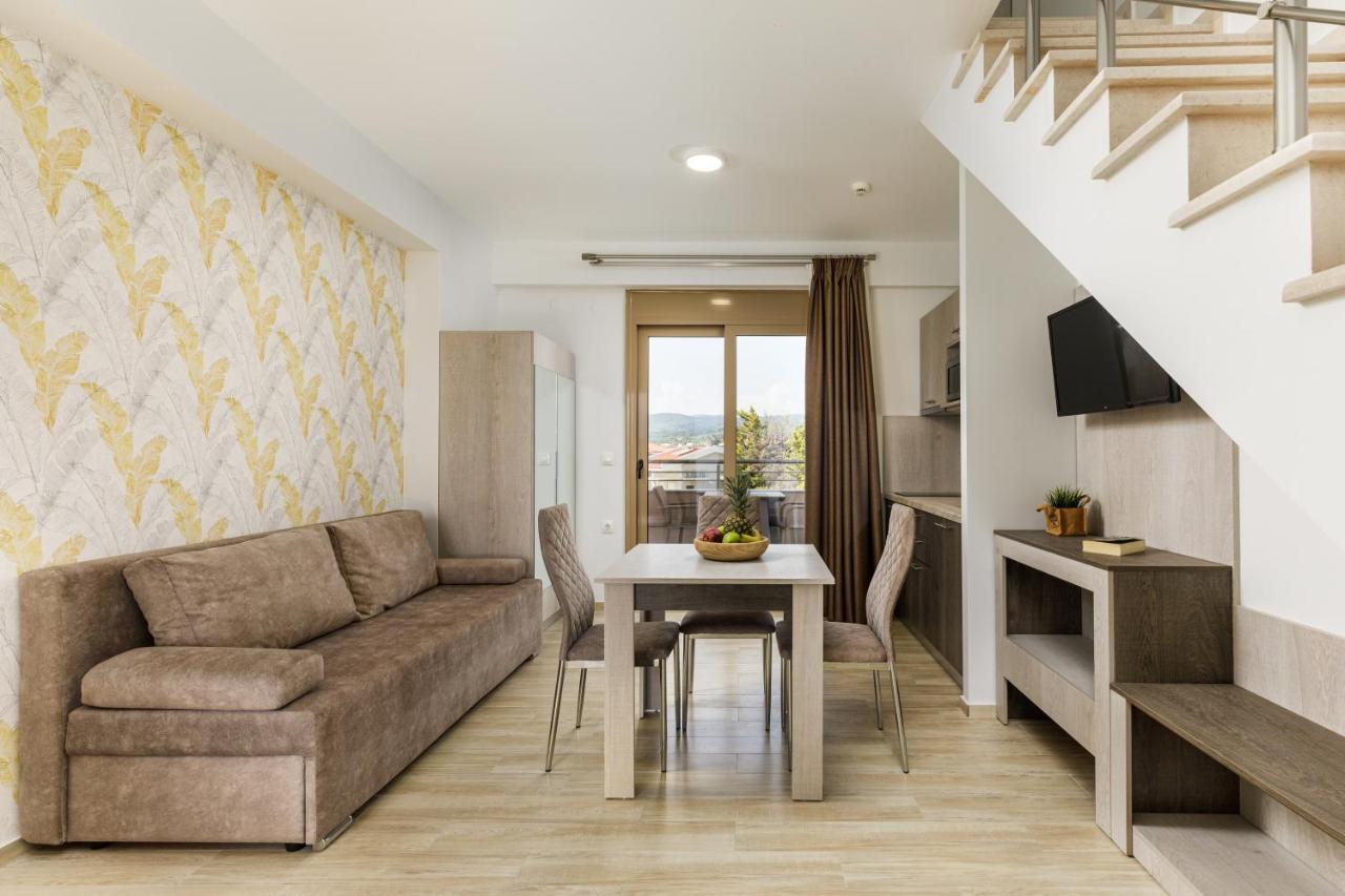 Aria Garden Suites Nikiti  Eksteriør billede