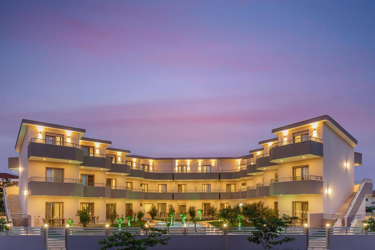 Aria Garden Suites Nikiti  Eksteriør billede