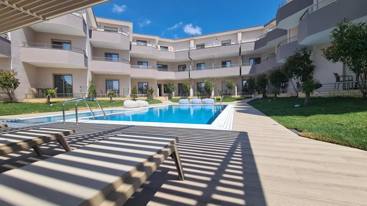 Aria Garden Suites Nikiti  Eksteriør billede